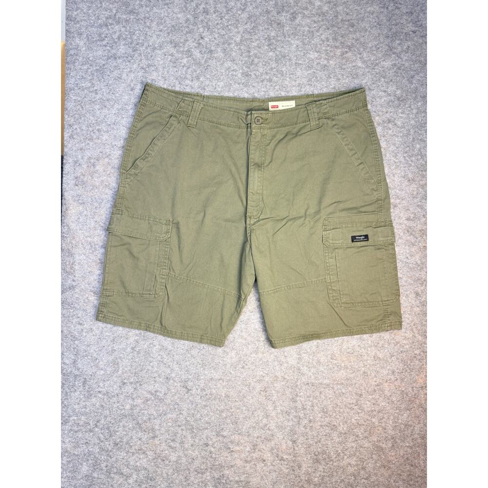 Wrangler Men's Cargo Shorts Relaxed Fit Rip Stop Olive Green 42×10
